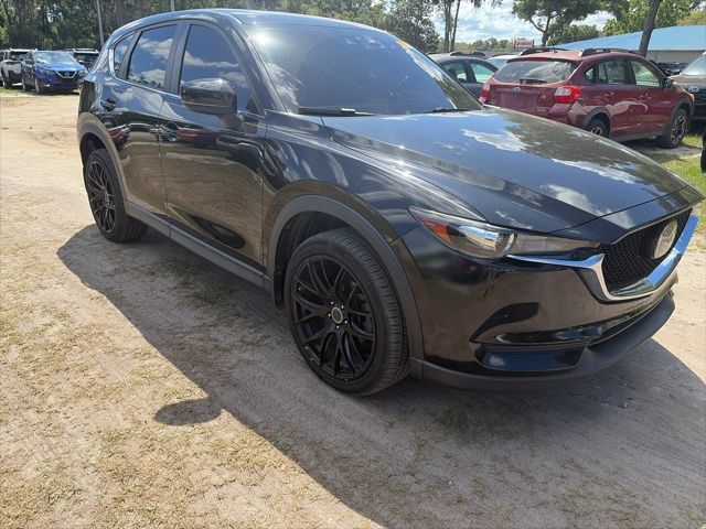 2020 Mazda CX-5 Touring Auto's photo