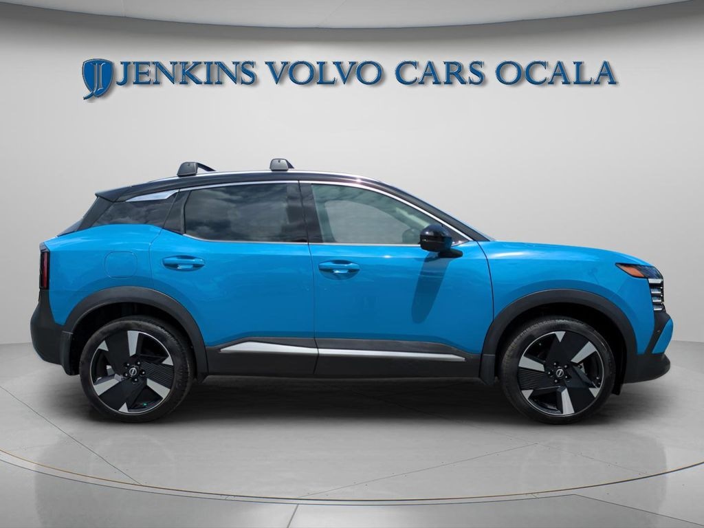 Used 2025 Nissan Kicks SR SUV