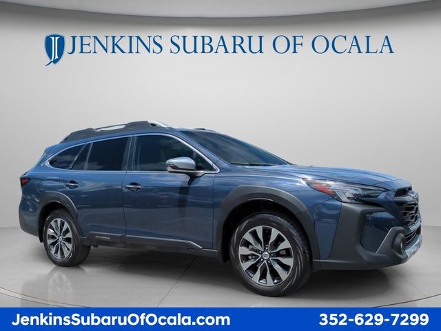 2025 Subaru Outback Touring's photo