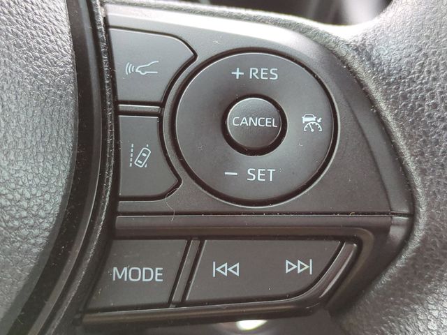 2023 Toyota RAV4 XLE - Photo 21