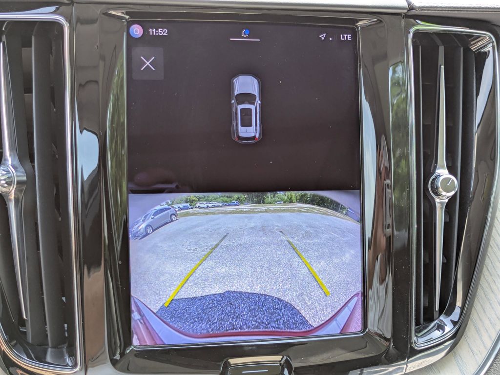 2022 Volvo XC60 Inscription - Photo 16