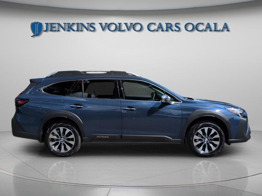 Used 2025 Subaru Outback Touring SUV