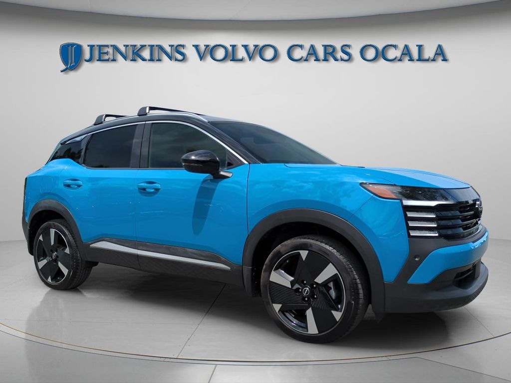 Used 2025 Nissan Kicks SR SUV