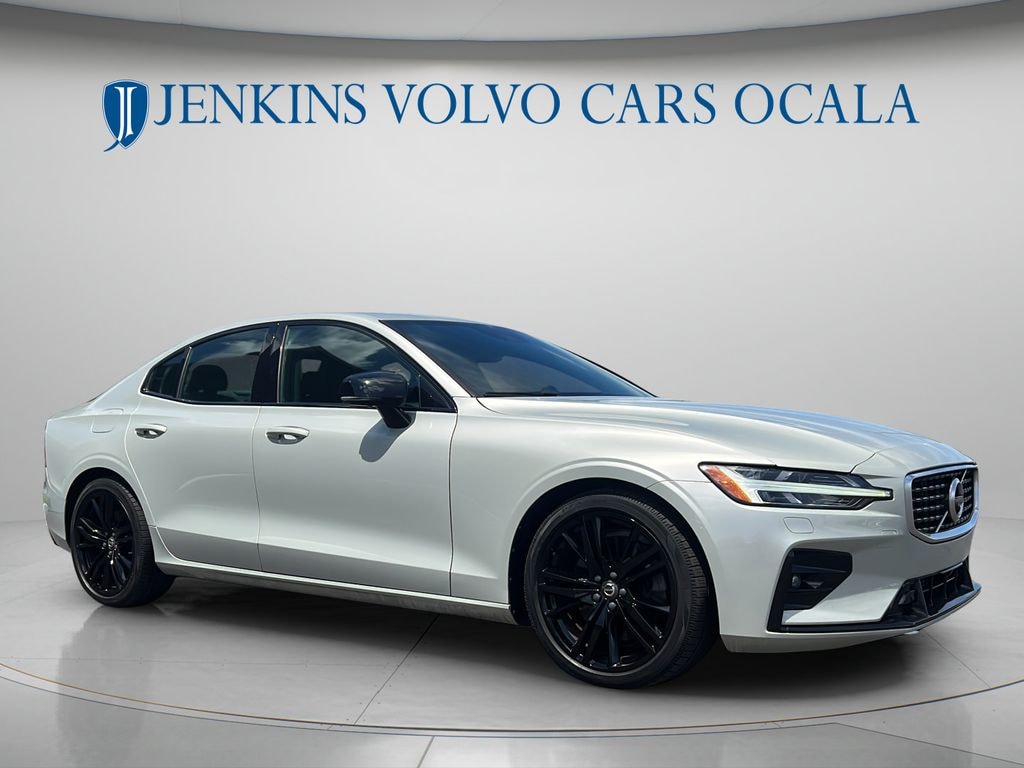 Used 2020 Volvo S60 T6 R-Design Sedan