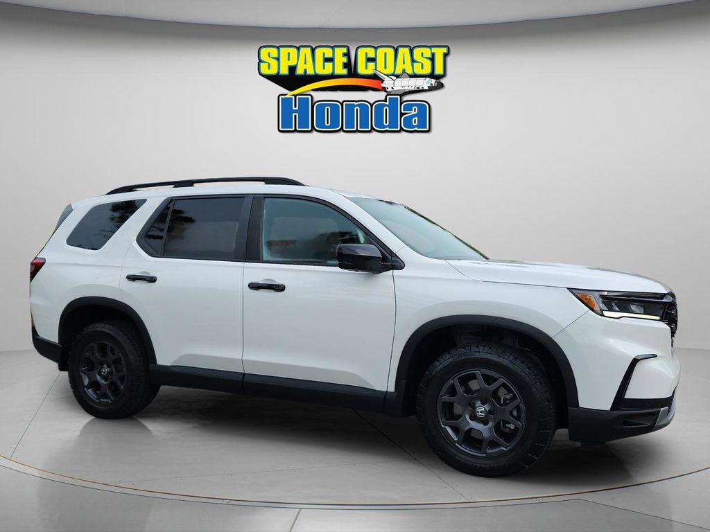 Certified 2024 Honda Pilot TrailSport SUV