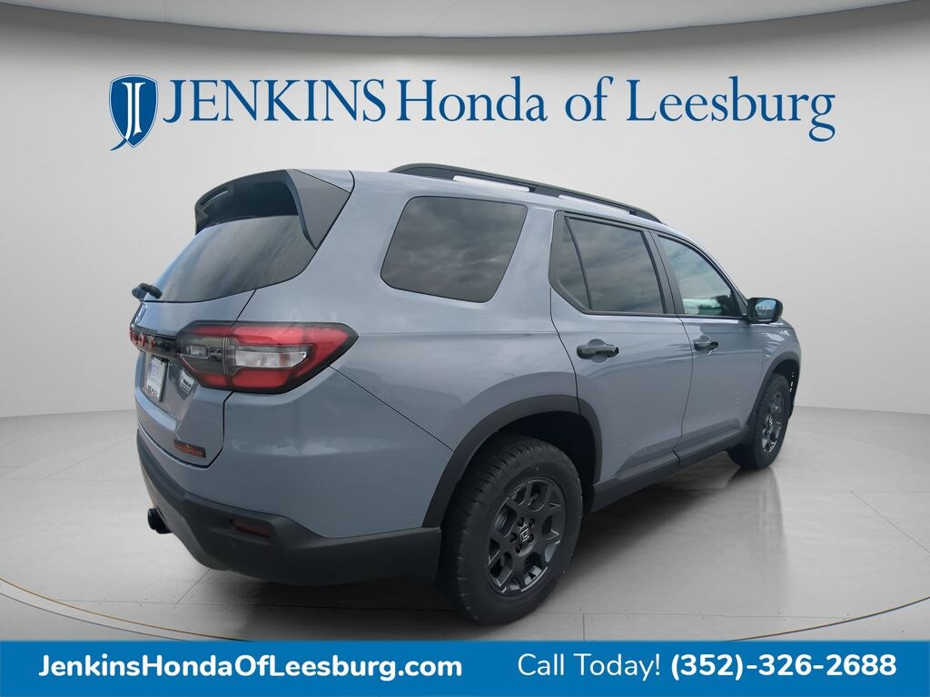 New 2026 Honda Pilot TrailSport SUV
