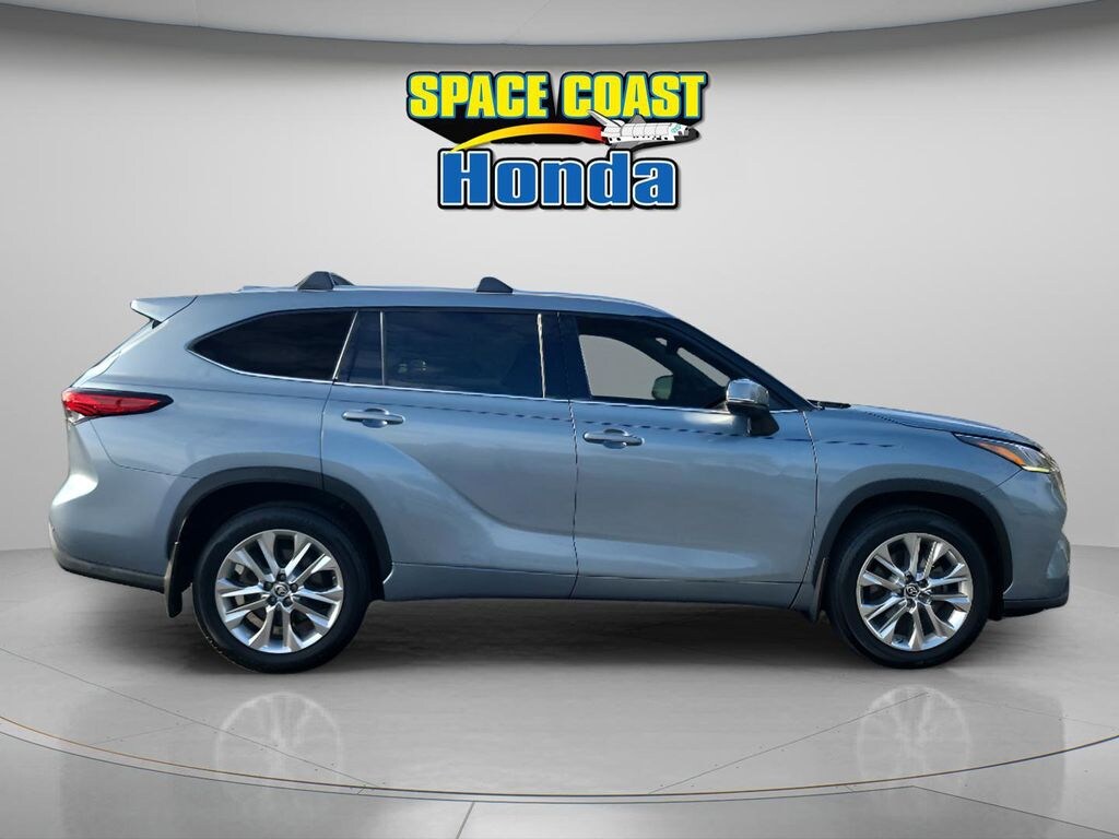 Used 2022 Toyota Highlander Limited SUV