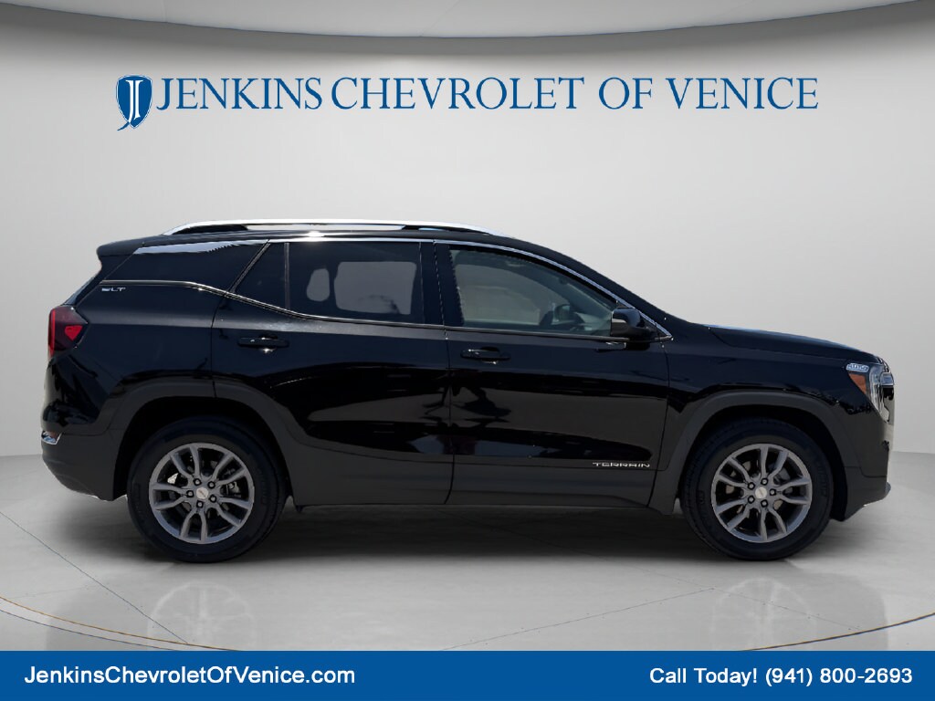 Used 2023 GMC Terrain SLT SUV