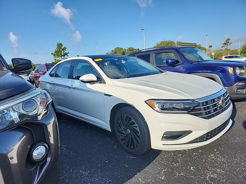 Used 2019 Volkswagen Jetta SEL Premium Sedan