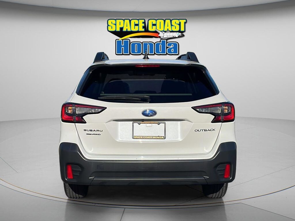 Used 2022 Subaru Outback Premium SUV