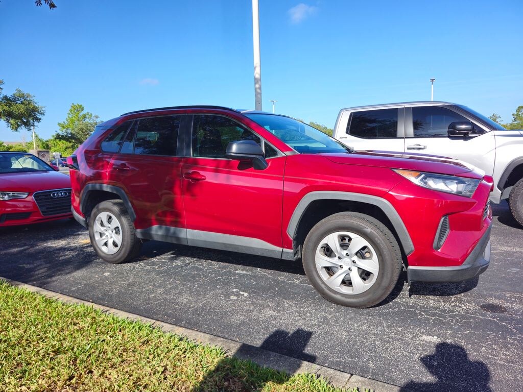 Used 2020 Toyota RAV4 LE SUV