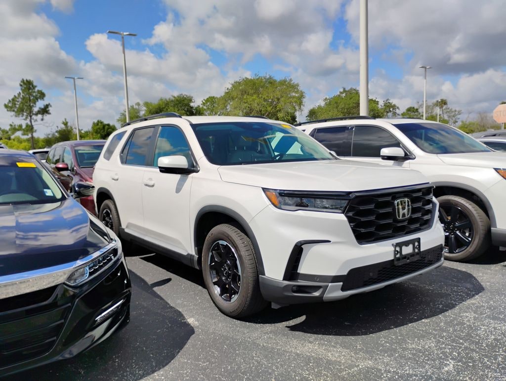 Certified 2025 Honda Pilot EX-L SUV