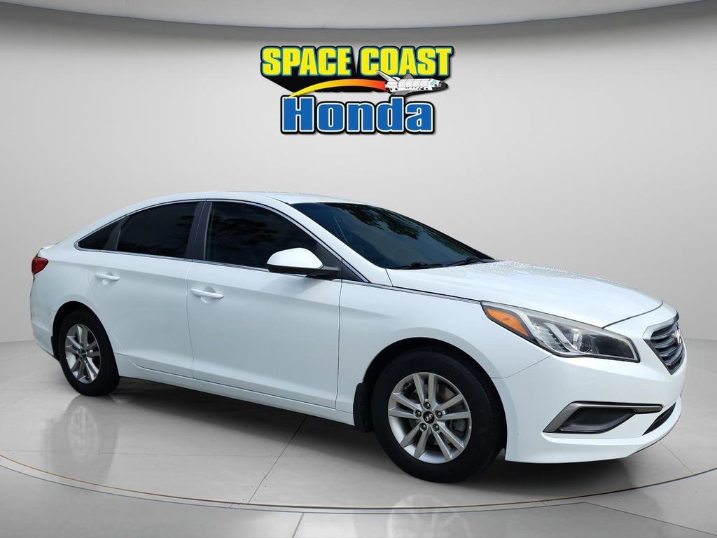 Used 2016 Hyundai Sonata SE Sedan