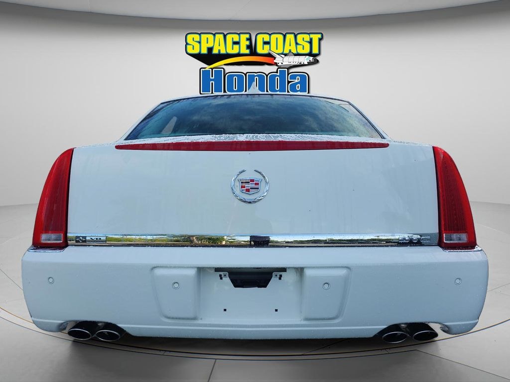 Used 2009 Cadillac DTS 1SD Sedan