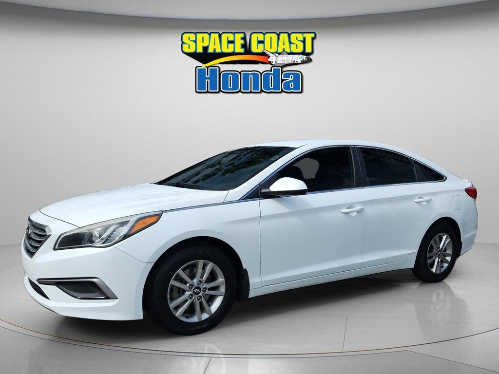 Used 2016 Hyundai Sonata SE Sedan