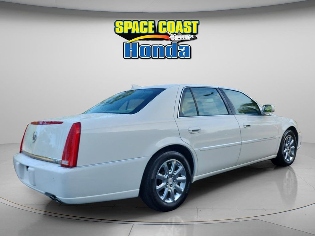 Used 2009 Cadillac DTS 1SD Sedan