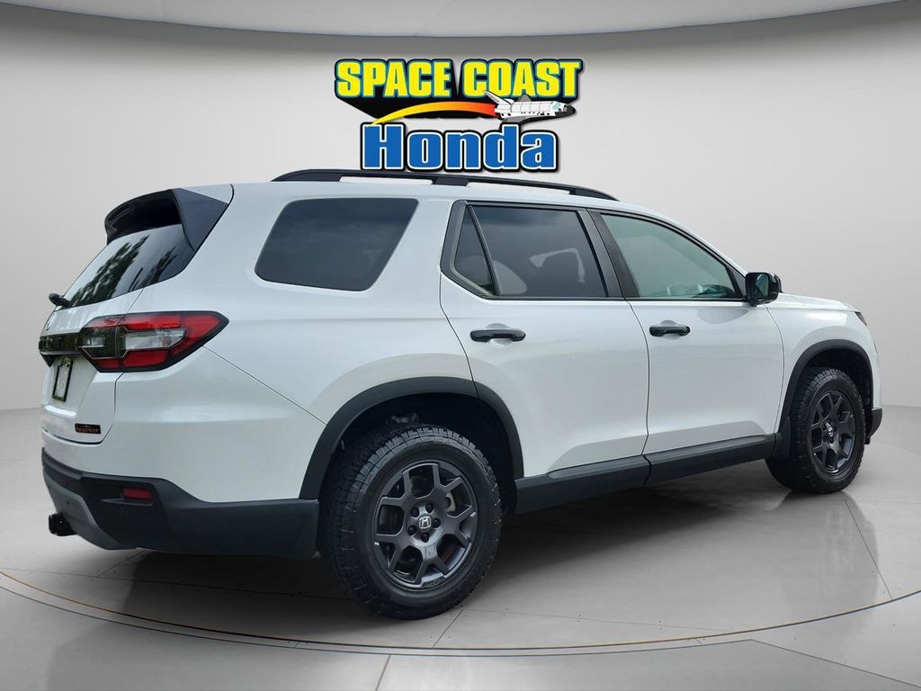 Certified 2024 Honda Pilot TrailSport SUV