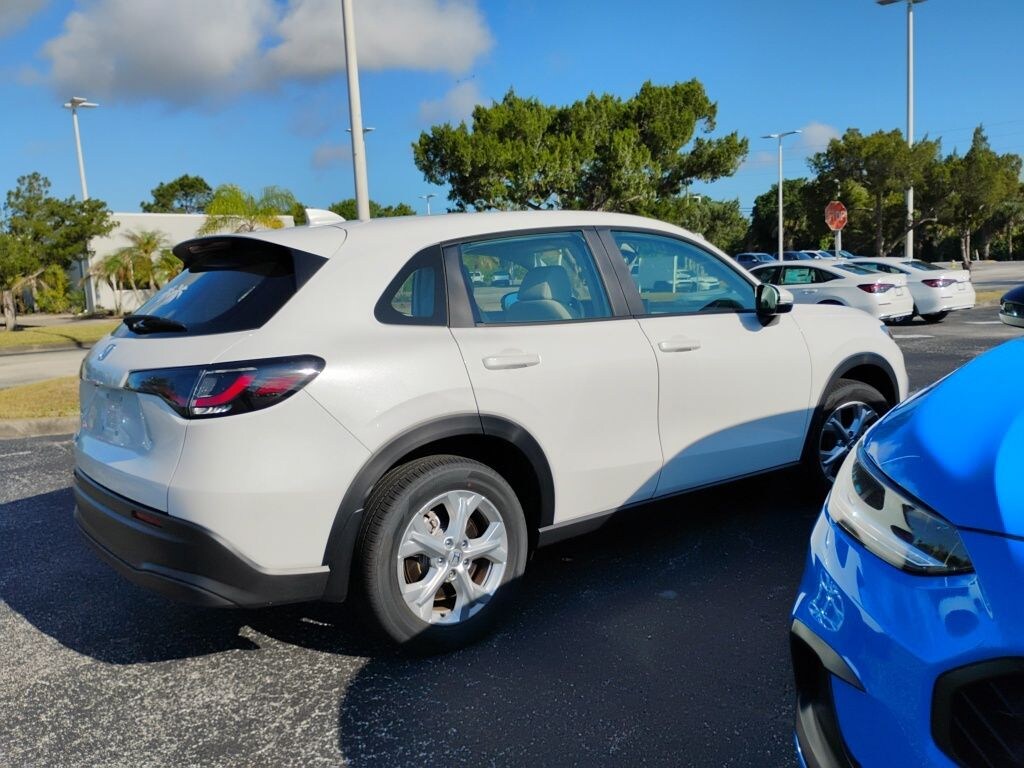 Used 2025 Honda HR-V LX SUV