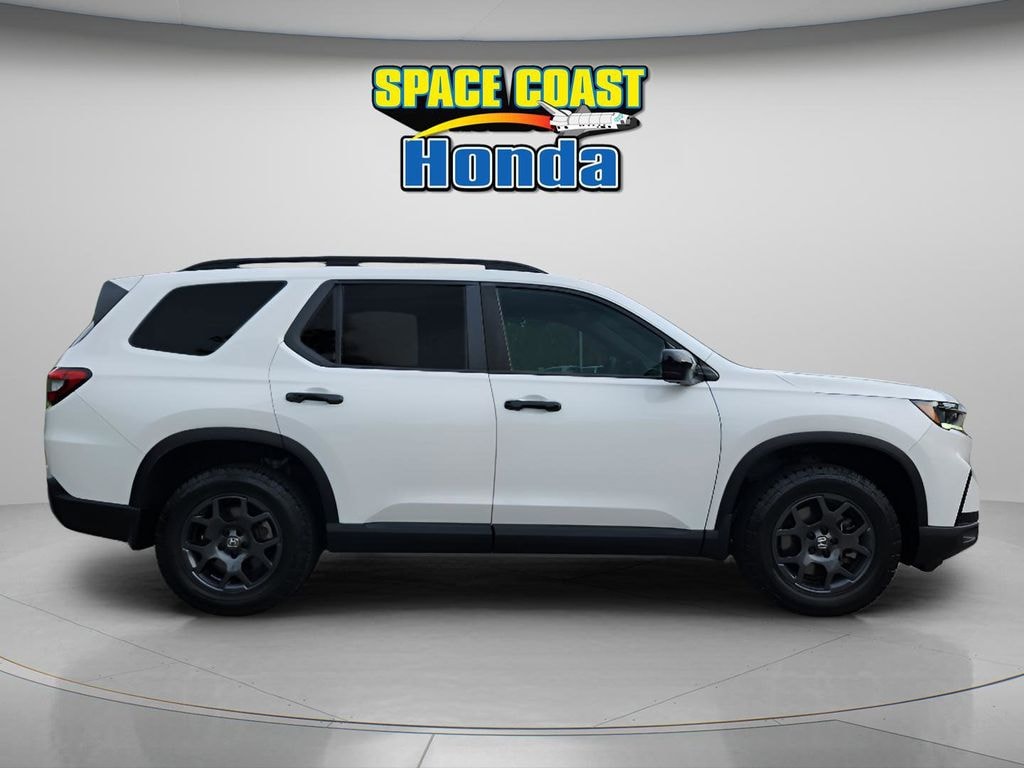 Certified 2024 Honda Pilot TrailSport SUV