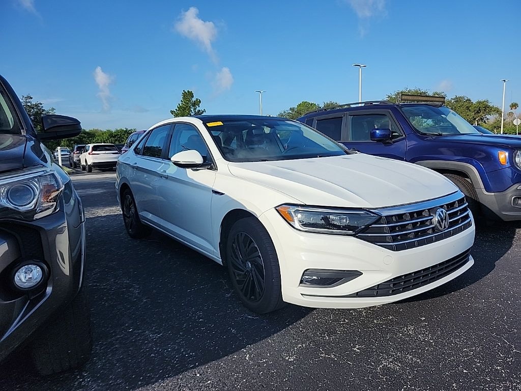 Used 2019 Volkswagen Jetta SEL Premium Sedan