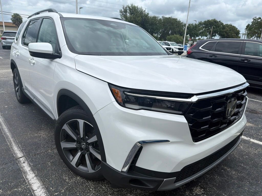Certified 2023 Honda Pilot Touring SUV