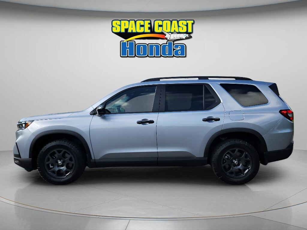 Certified 2025 Honda Pilot TrailSport SUV