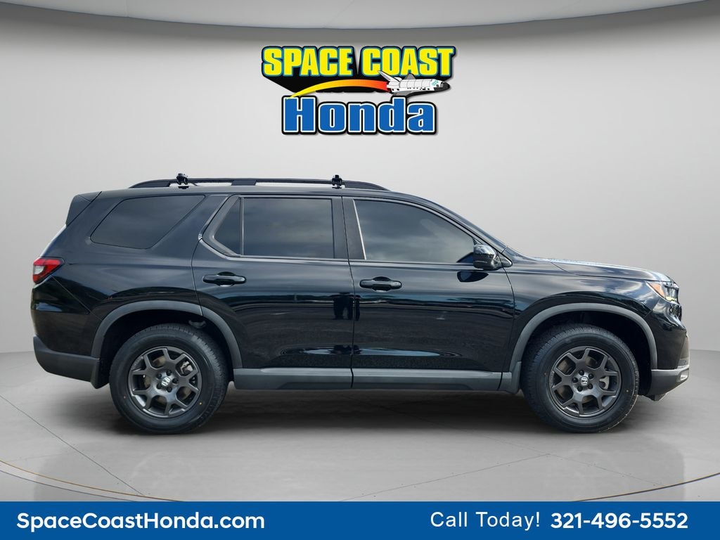 Used 2024 Honda Pilot TrailSport SUV