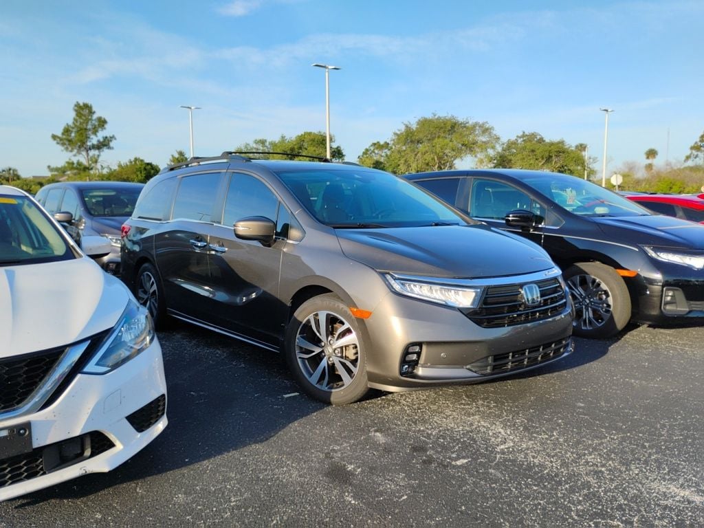 2021 Honda Odyssey Touring's photo