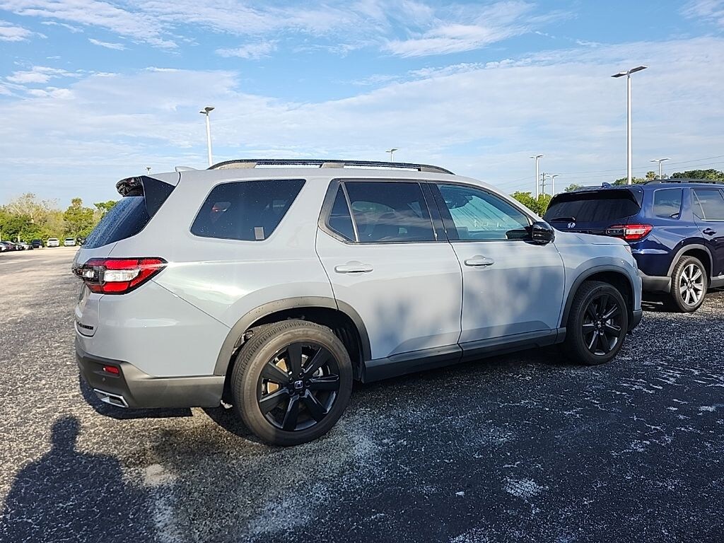 Used 2025 Honda Pilot Black Edition SUV