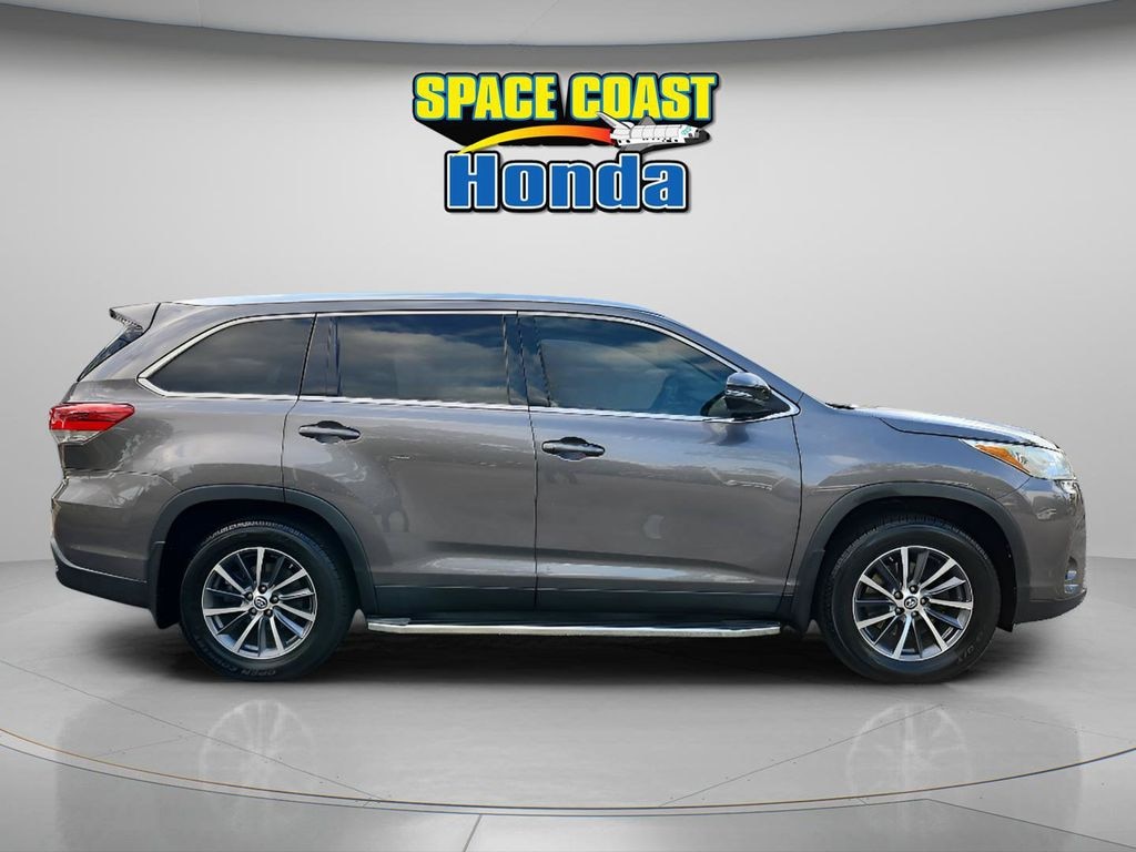 Used 2019 Toyota Highlander XLE SUV