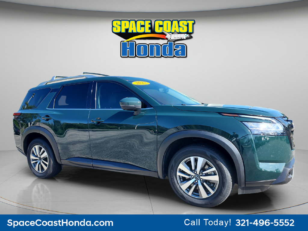 2023 Nissan Pathfinder SL SUV