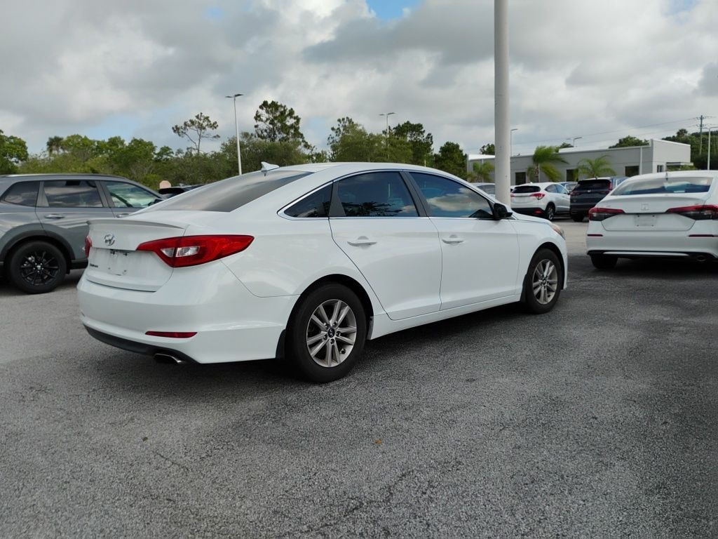 Used 2016 Hyundai Sonata SE Sedan