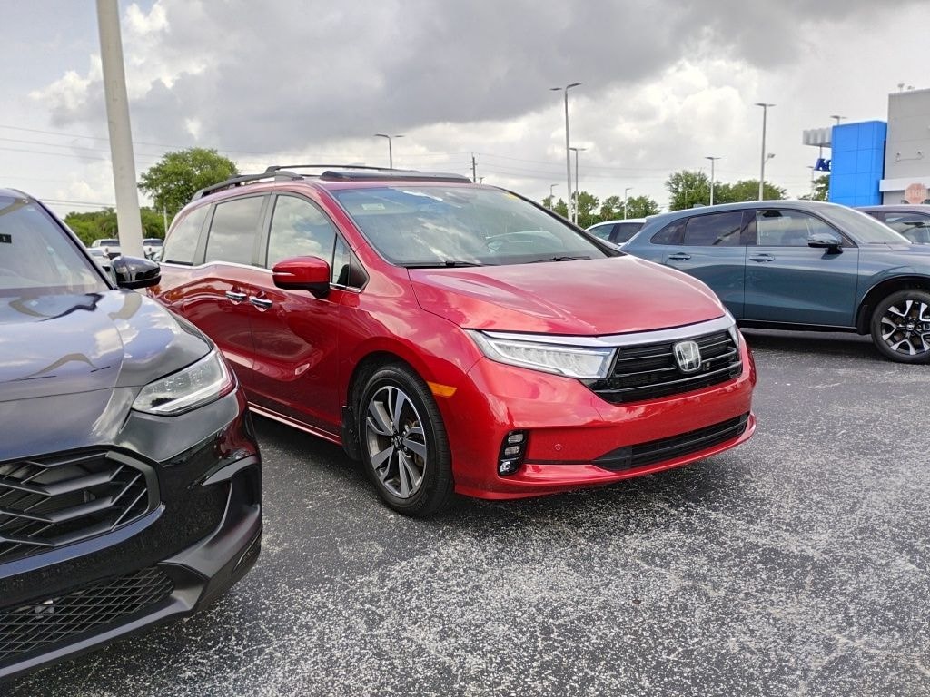 Certified 2023 Honda Odyssey Touring Minivan/Van