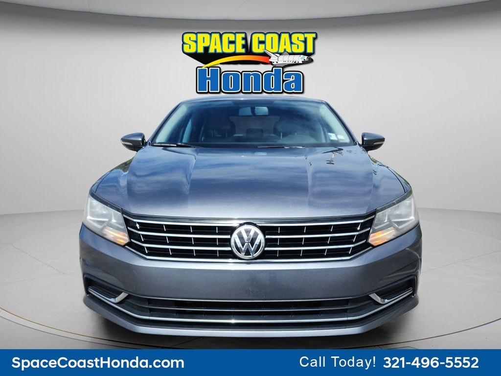Used 2018 Volkswagen Passat 2.0T SE Sedan