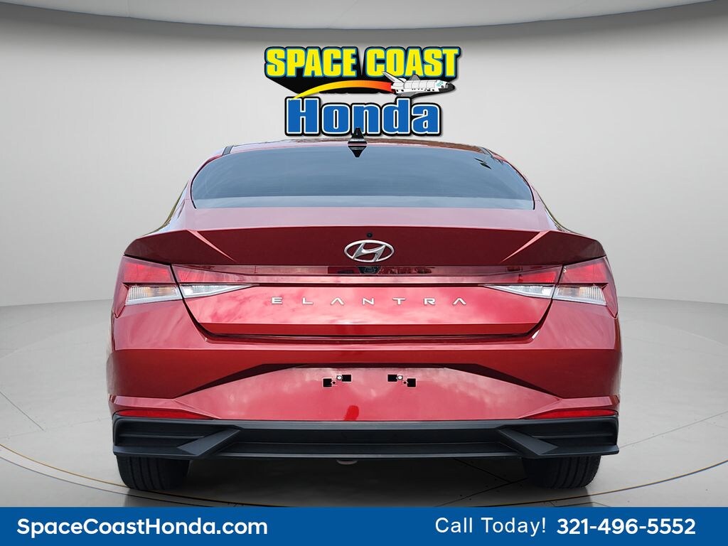 Used 2023 Hyundai Elantra SEL Sedan