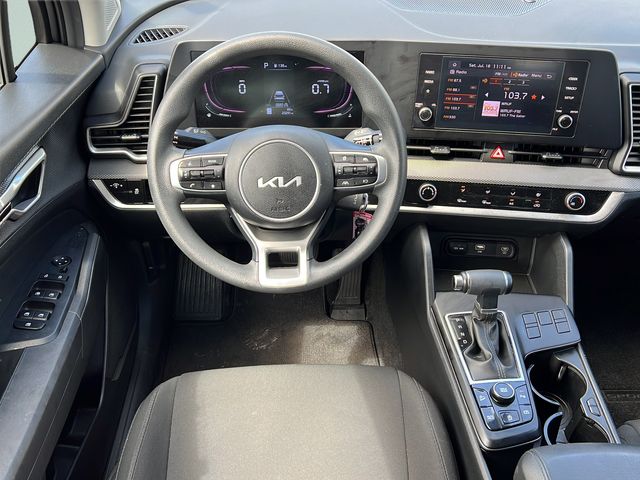 2024 Kia Sportage LX - Photo 12