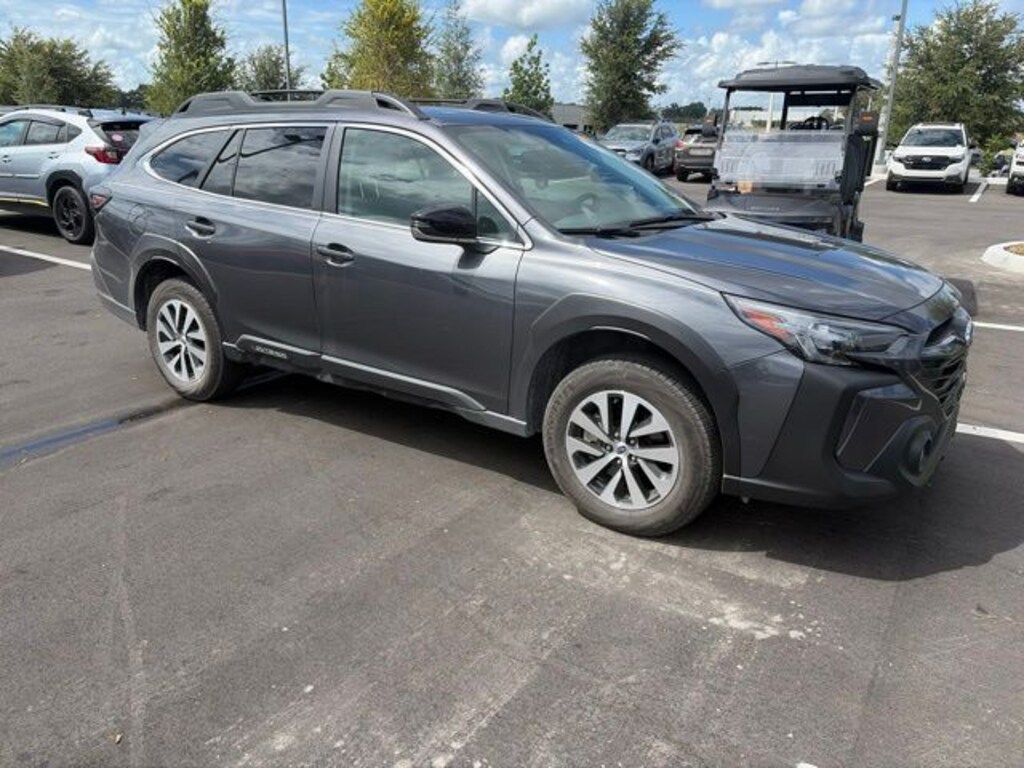 Used 2025 Subaru Outback Premium SUV
