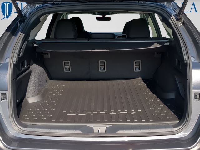 2023 Subaru Outback Limited - Photo 13