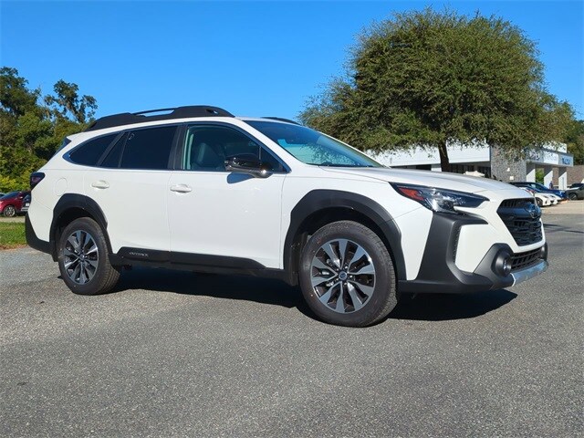 2025 Subaru Outback Limited XT photo 2