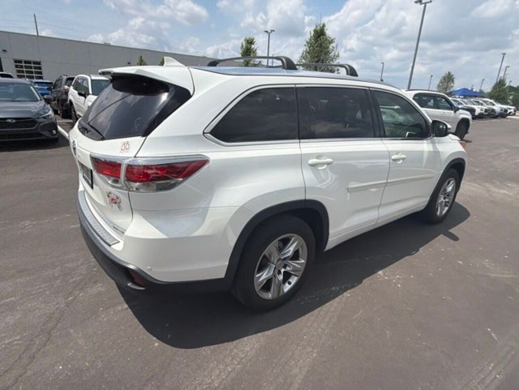 Used 2015 Toyota Highlander Limited SUV