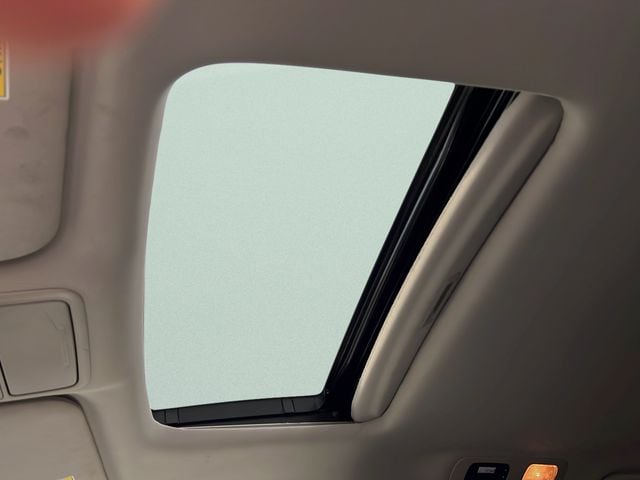 2025 Honda Odyssey EX-L - Photo 18