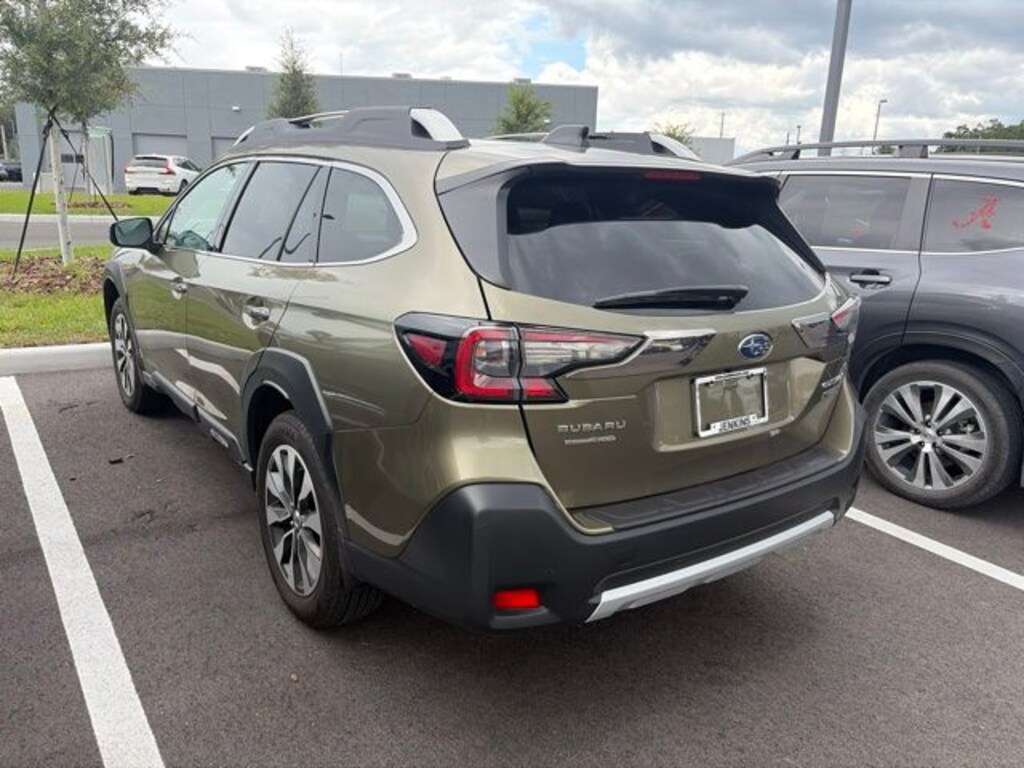 Used 2025 Subaru Outback Touring SUV