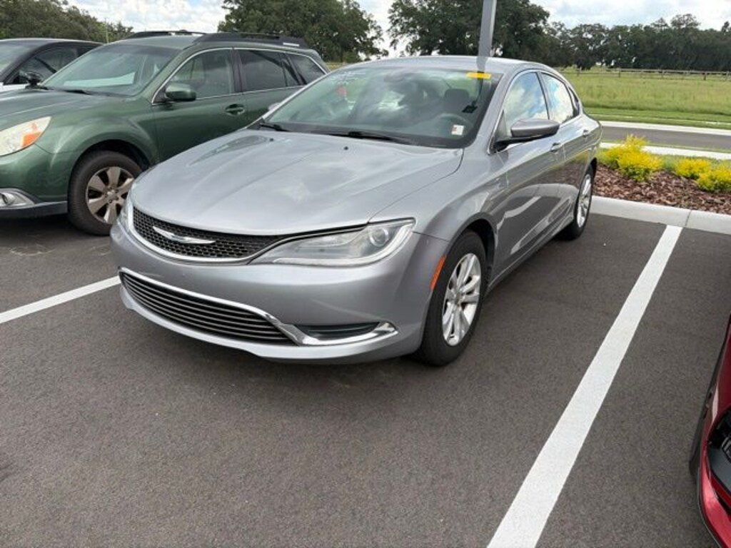 Used 2015 Chrysler 200 Limited Sedan