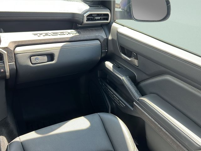 2024 Toyota Tacoma Limited - Photo 13