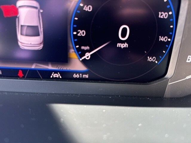 2025 Volkswagen Jetta 1.5T SEL photo 2