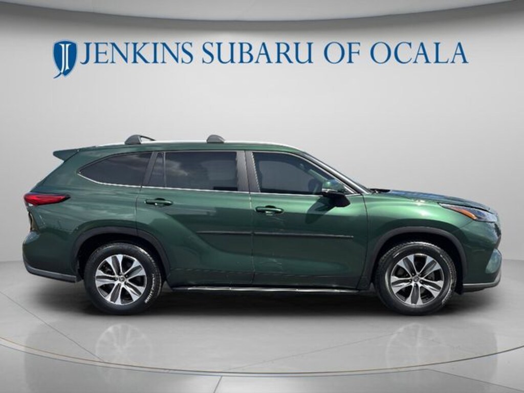 Used 2023 Toyota Highlander XLE SUV