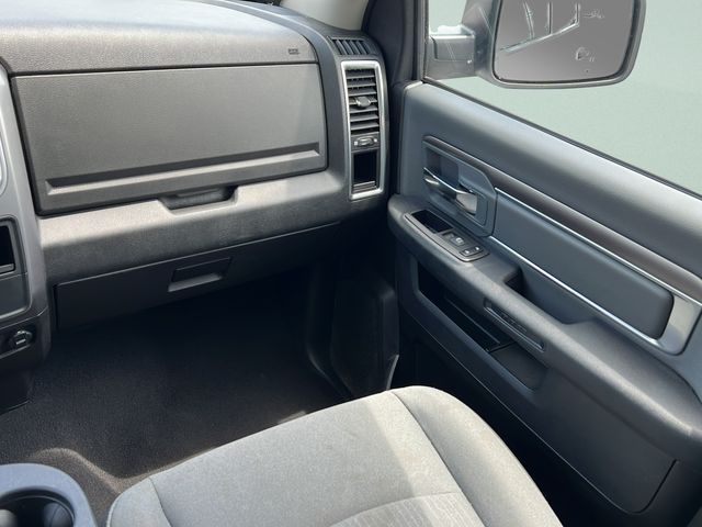 2024 RAM Ram 1500 Classic SLT - Photo 13