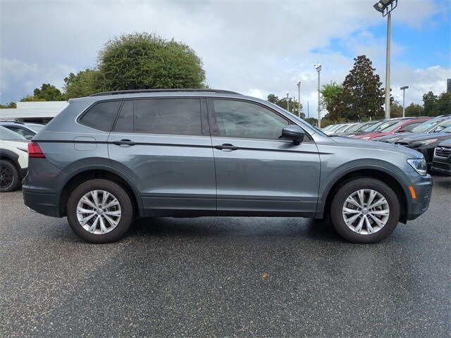 2020 Volkswagen Tiguan S photo 2