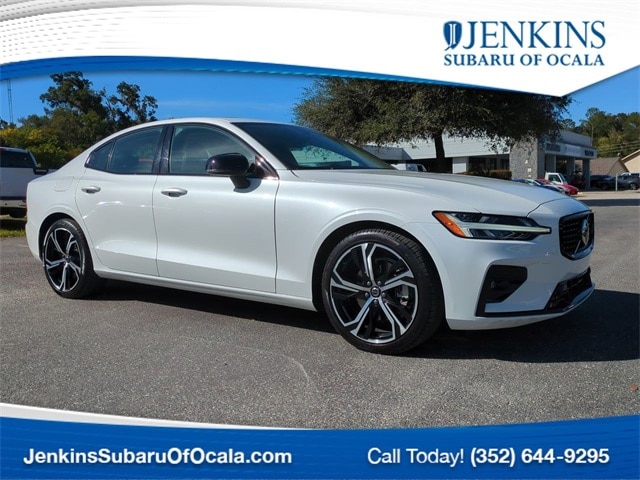 2024 Volvo S60 Core's photo