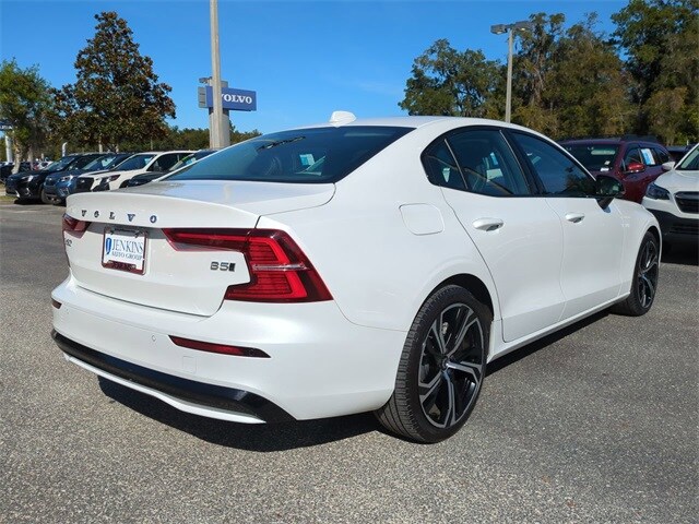 2024 Volvo S60 B5 Core photo 4